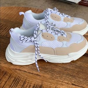 Pretty little things Chunky sneakers